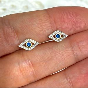 NWT - 925 STERLING SILVER EVIL EYE EARRINGS